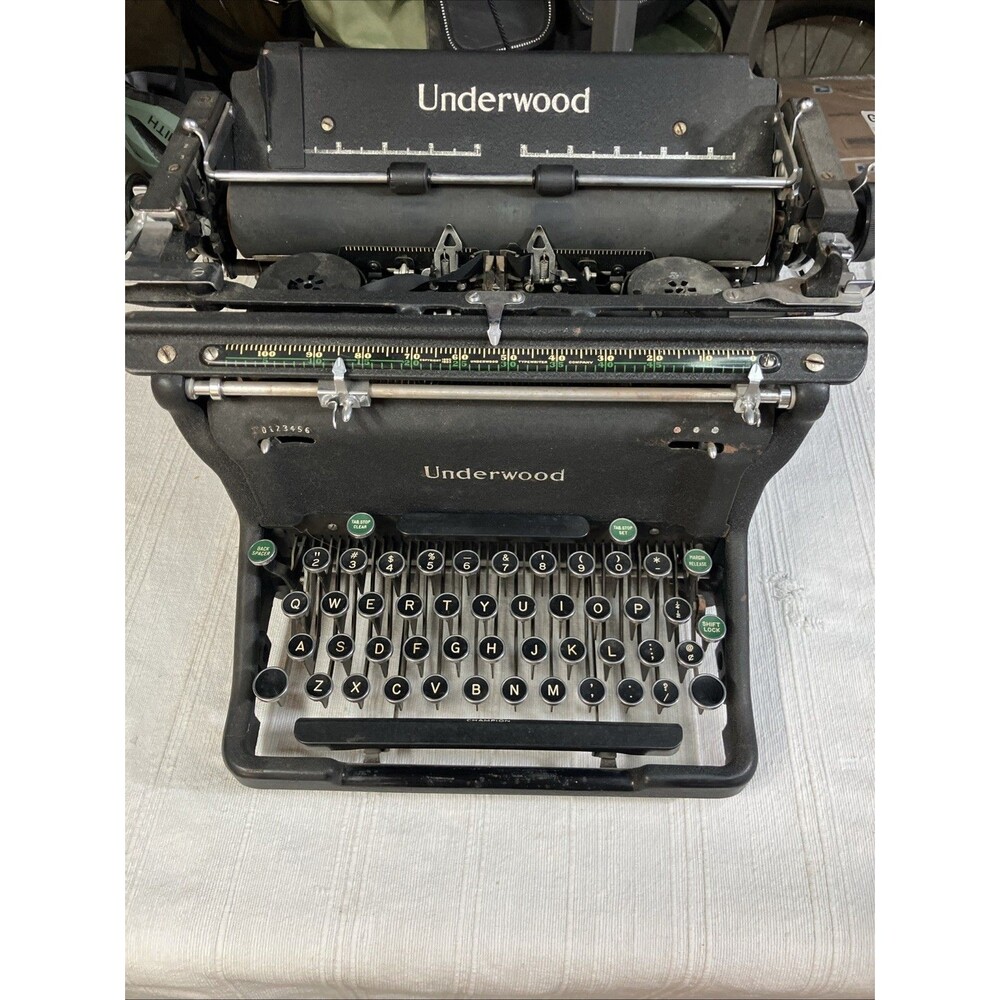 Vintage 1941 Underwood S Master Desktop Typewriter Working 11" Carriage O-G